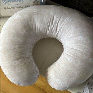 Boppy Organic Nursing Pillow - Cream and White